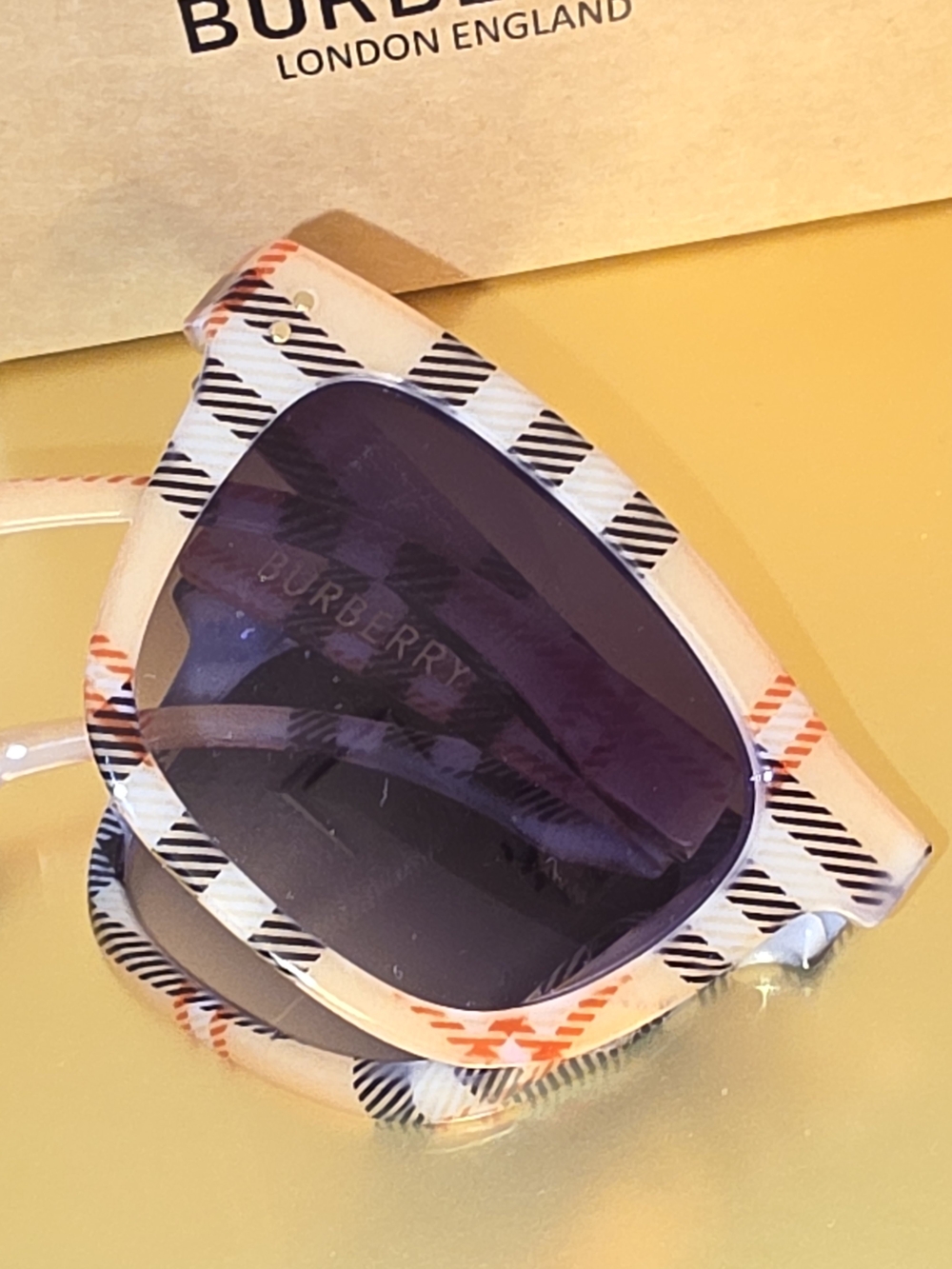 Burberry Beige Plaid Cat-Eye Sunglasses with Gradient Lenses